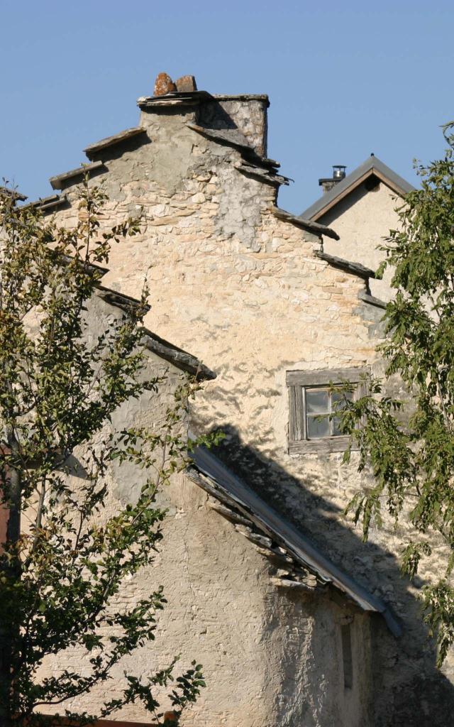 ©s Charles Patrimoine Pignon Lauzes