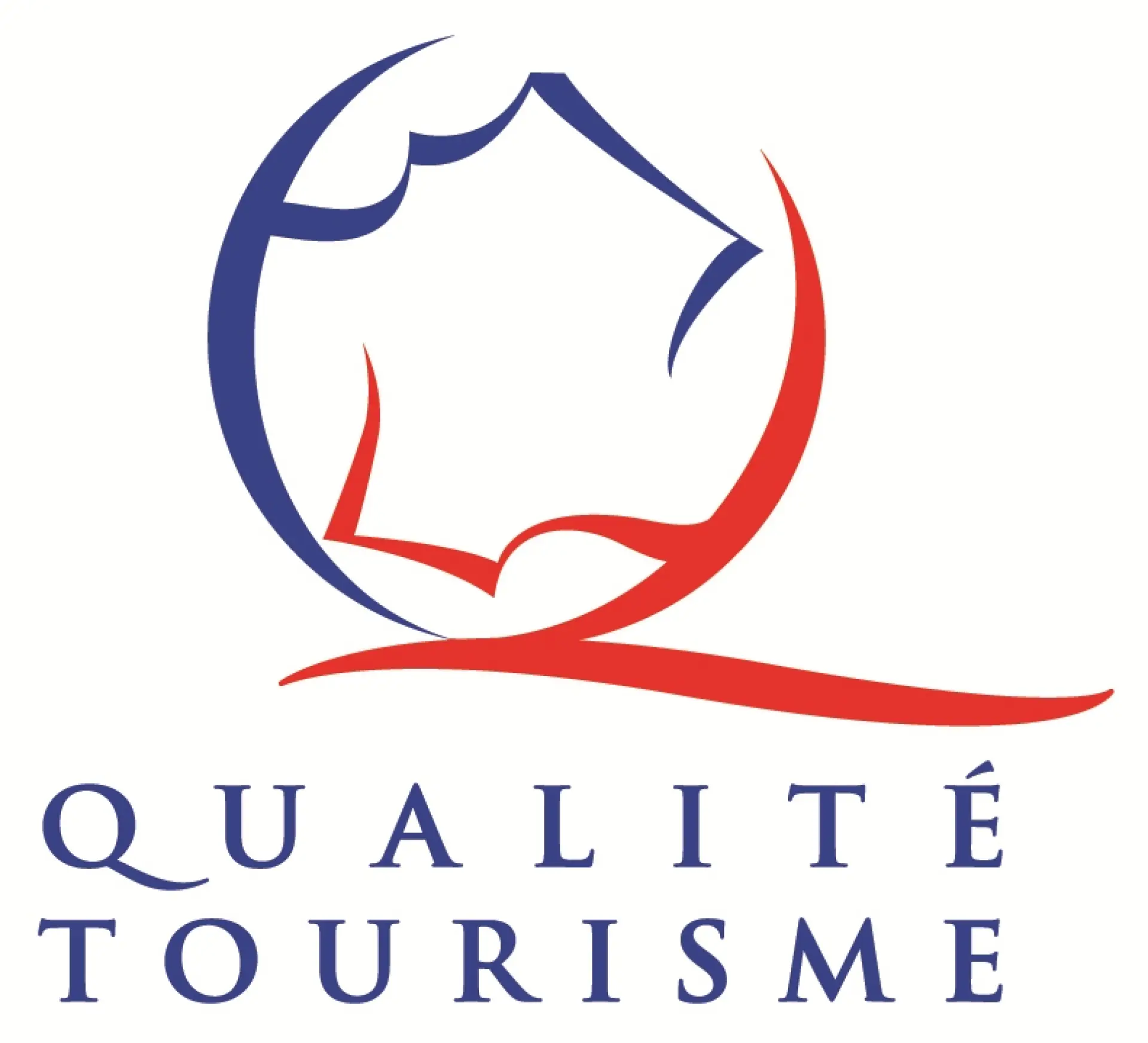 Logo officiel de la marque Qualité Tourisme, avec une vague stylisée en bleu et rouge et le texte QUALITÉ TOURISME en dessous
